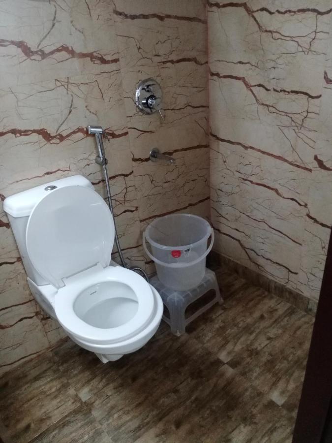 Hotel Cozy Cave Near Igi Airport Delhi Neu-Delhi Exterior foto