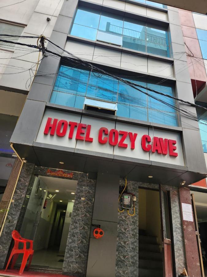 Hotel Cozy Cave Near Igi Airport Delhi Neu-Delhi Exterior foto