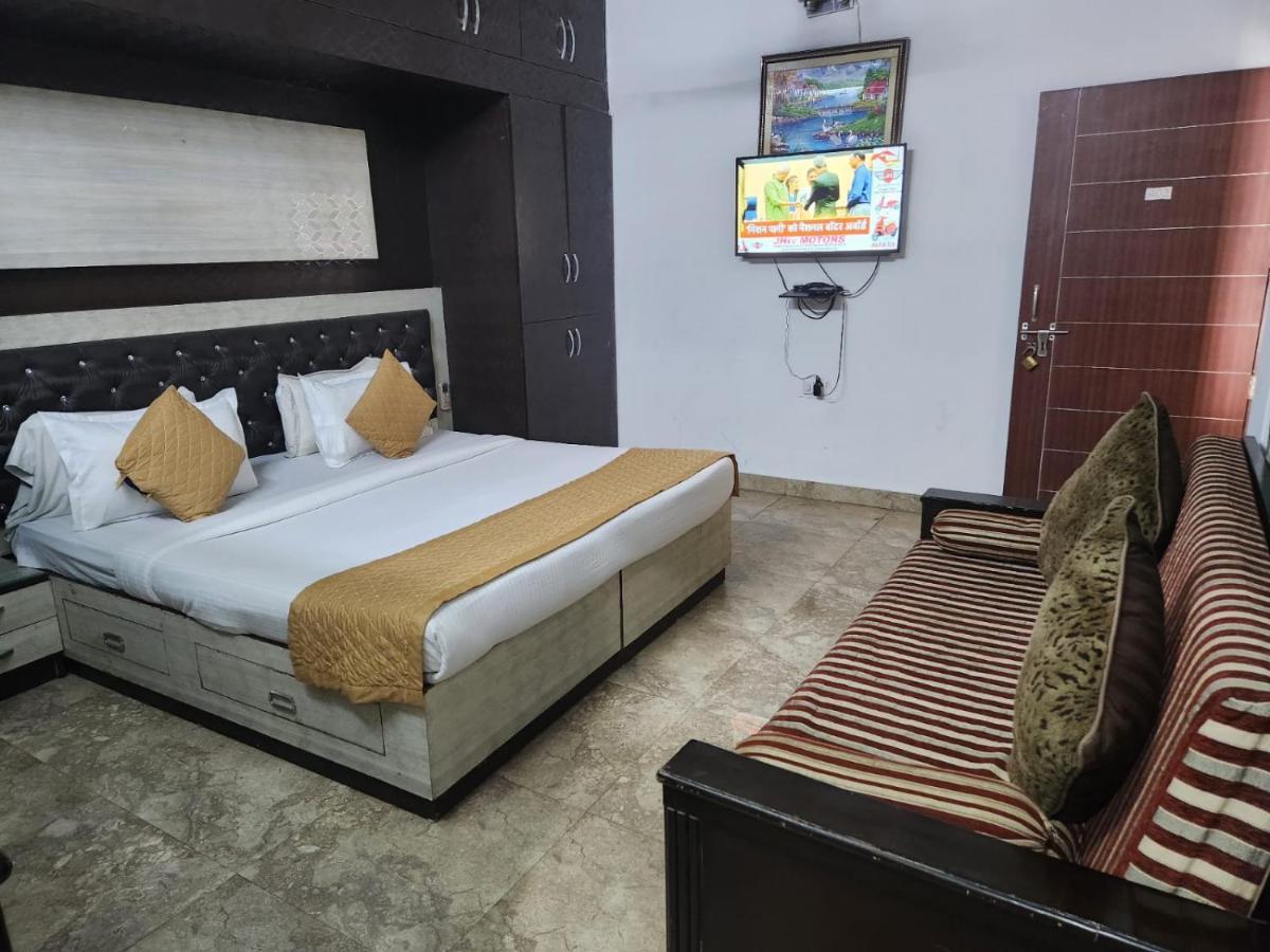 Hotel Cozy Cave Near Igi Airport Delhi Neu-Delhi Exterior foto