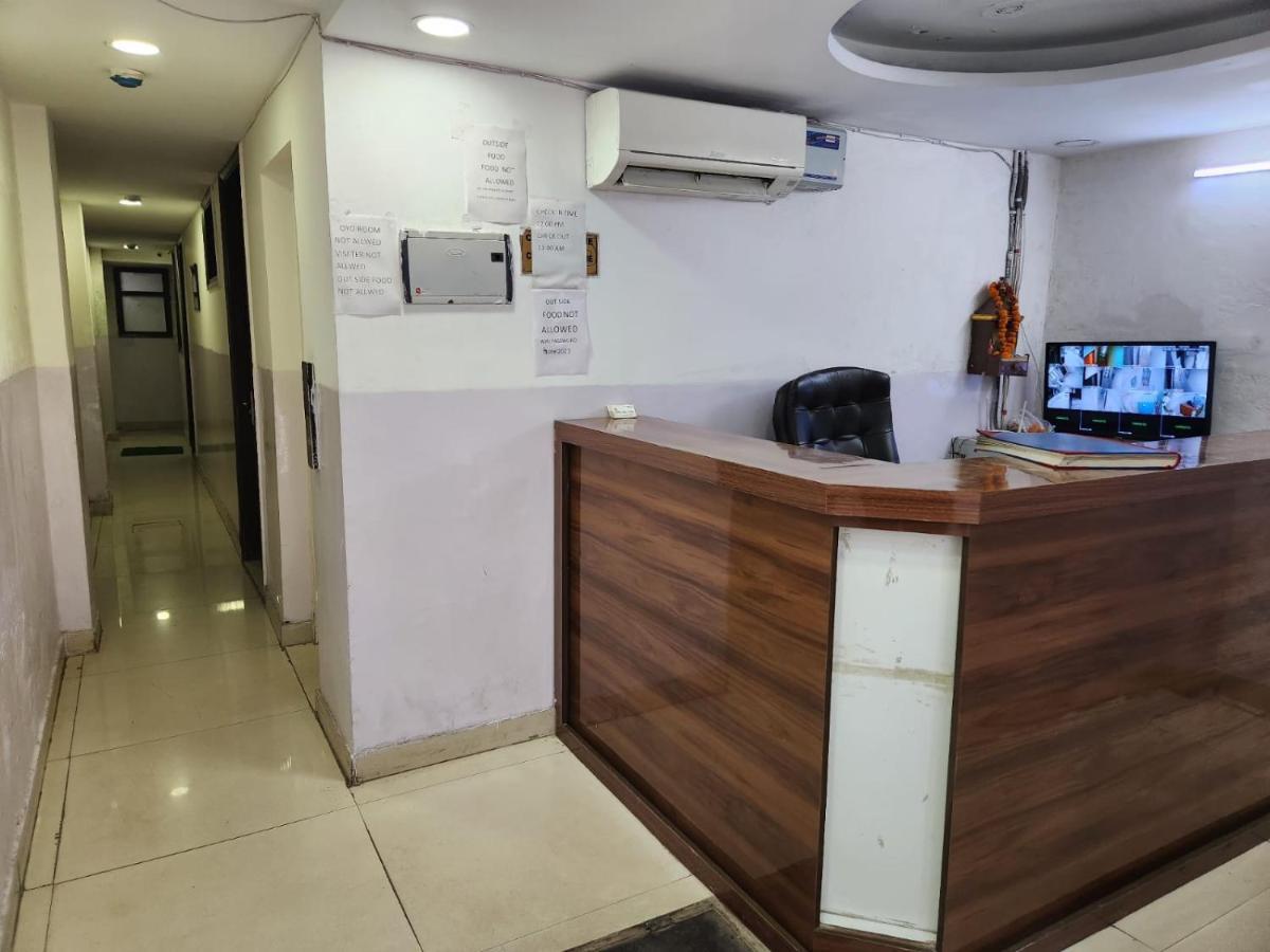 Hotel Cozy Cave Near Igi Airport Delhi Neu-Delhi Exterior foto